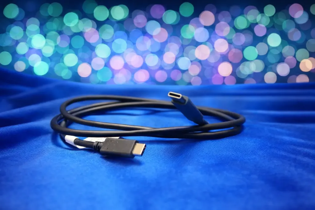 Original Refurbished USB-C auf USB-C Kabel – Highspeed Charging & Data – Professionell geprüft – Nachhaltig für Smartphone & Laptop – 1,00 M