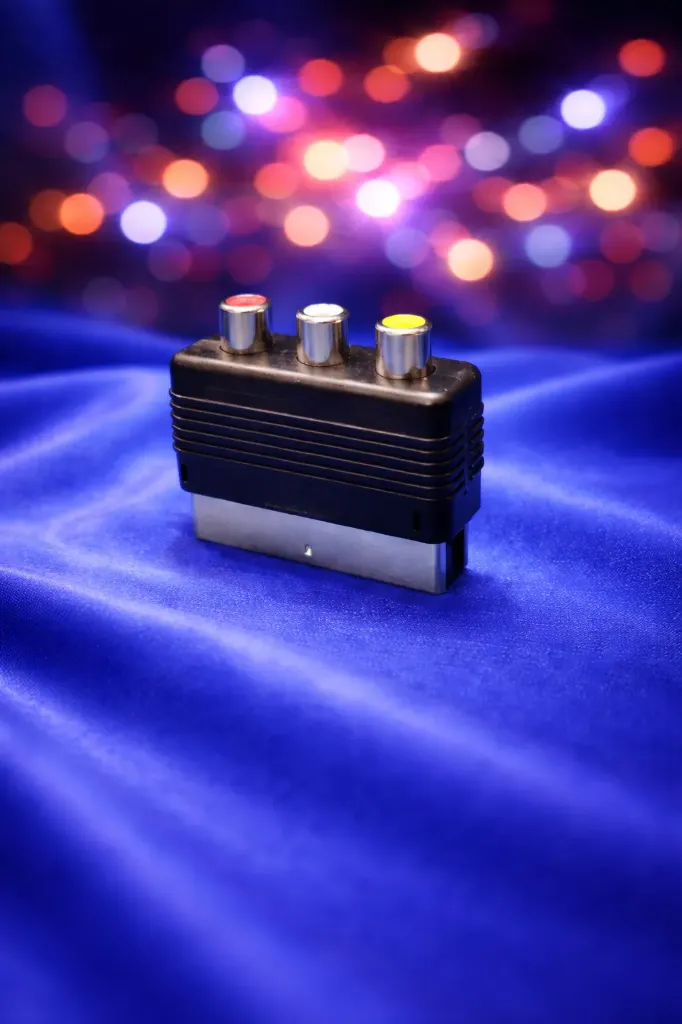 Universal Scart auf 3x Cinch (RCA) Adapter – Audio/Video Konverter – Schwarz – Refurbished & Geprüft – Nachhaltiges Multimedia-Zubehör