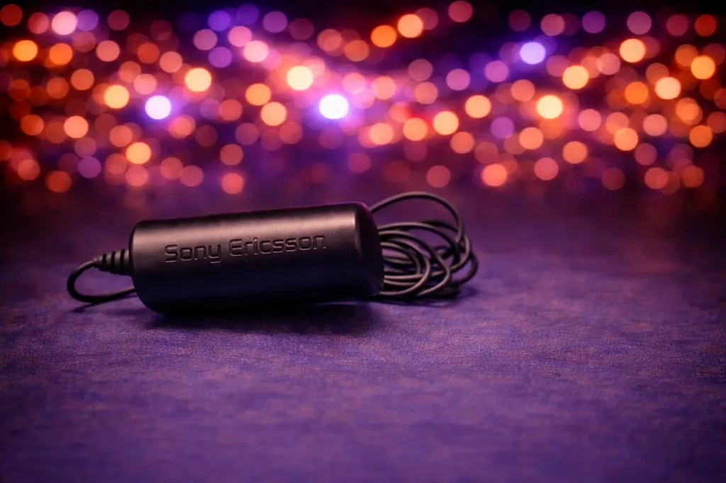 Original Sony Ericsson Ladekabel – Modell CAA-0002001-BV – Fast-Port Stecker – Schwarz – Refurbished & Geprüft – Nachhaltiges Mobilfunk-Zubehör