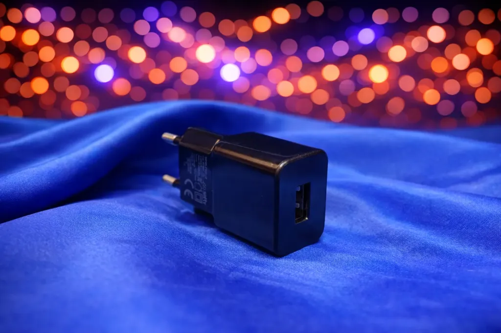 Leistungsstarkes Setty USB-Netzteil – 5V 2.4A Schnellladegerät – Schwarz – Refurbished & Geprüft – Nachhaltiges IT-Zubehör
