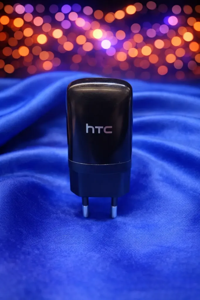 Original HTC USB-Netzteil – 5V 1A Ladegerät – Schwarz – Refurbished (Optische Gebrauchsspuren) – Nachhaltiges IT-Zubehör