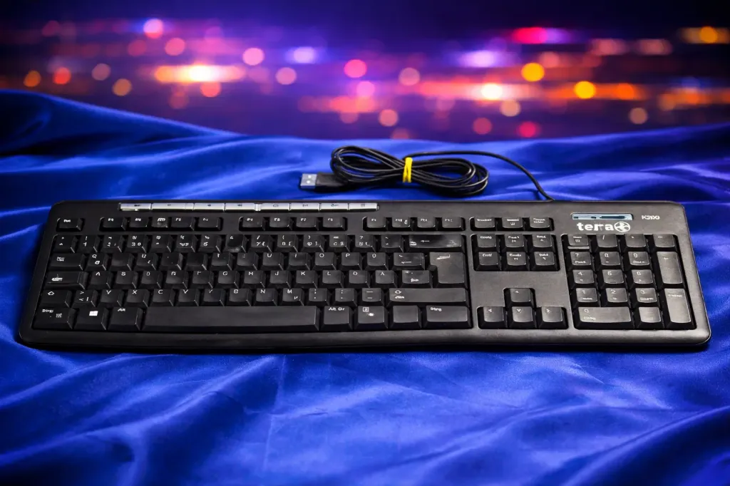 Logitech K200 Media Keyboard – Effizientes Arbeiten & Direkte Mediensteuerung
