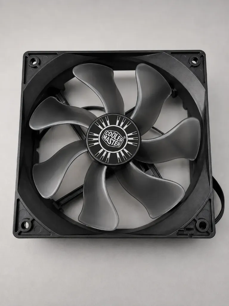 Cooler Master A12025-16CB-4BP-F1 | 120mm PWM Gehäuselüfter | 1600 U/min | 12V | Refurbished
